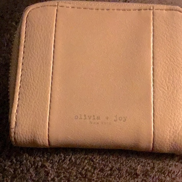 Olivia & Joy of New York like new clutch. - Picture 5 of 7